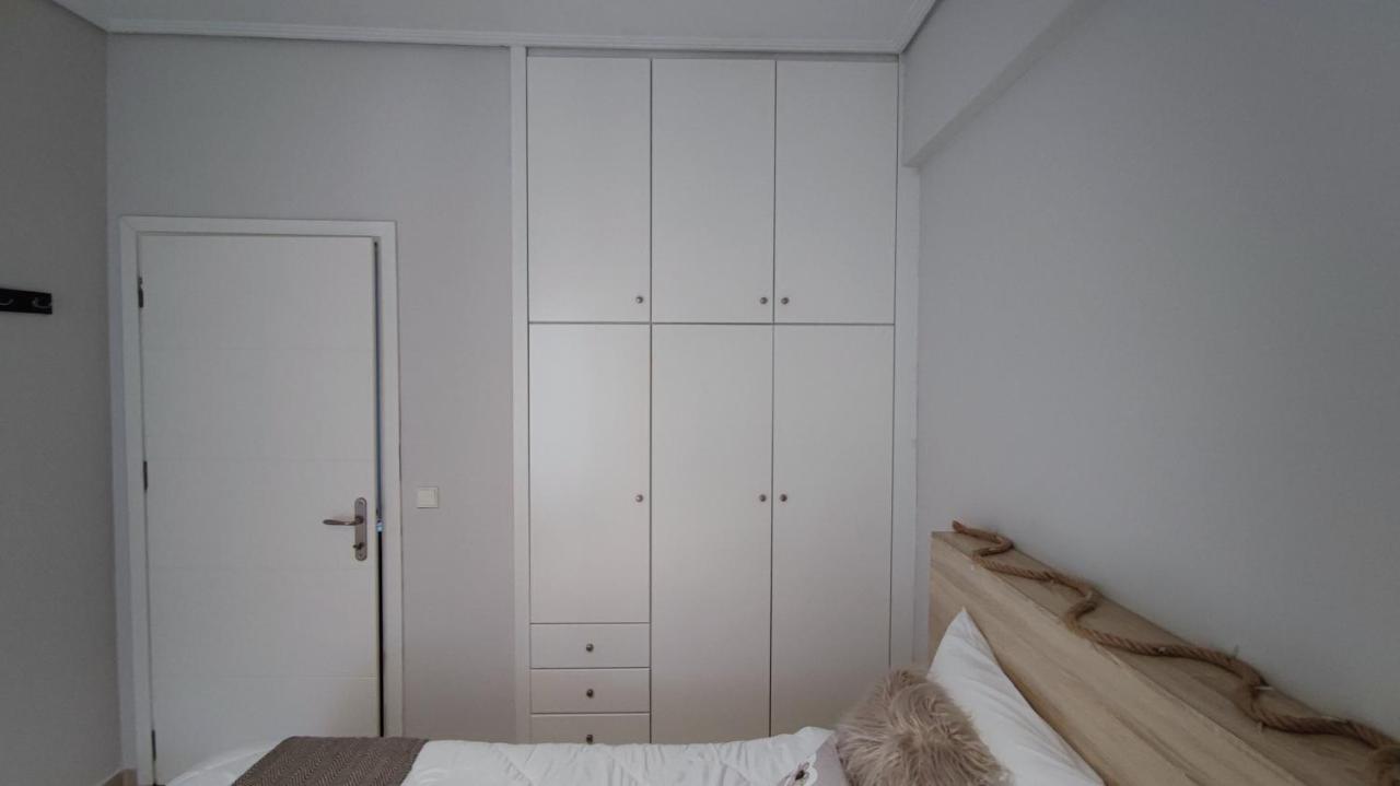 Rock & Roll 2 - Modern Apartment In Trikala المظهر الخارجي الصورة
